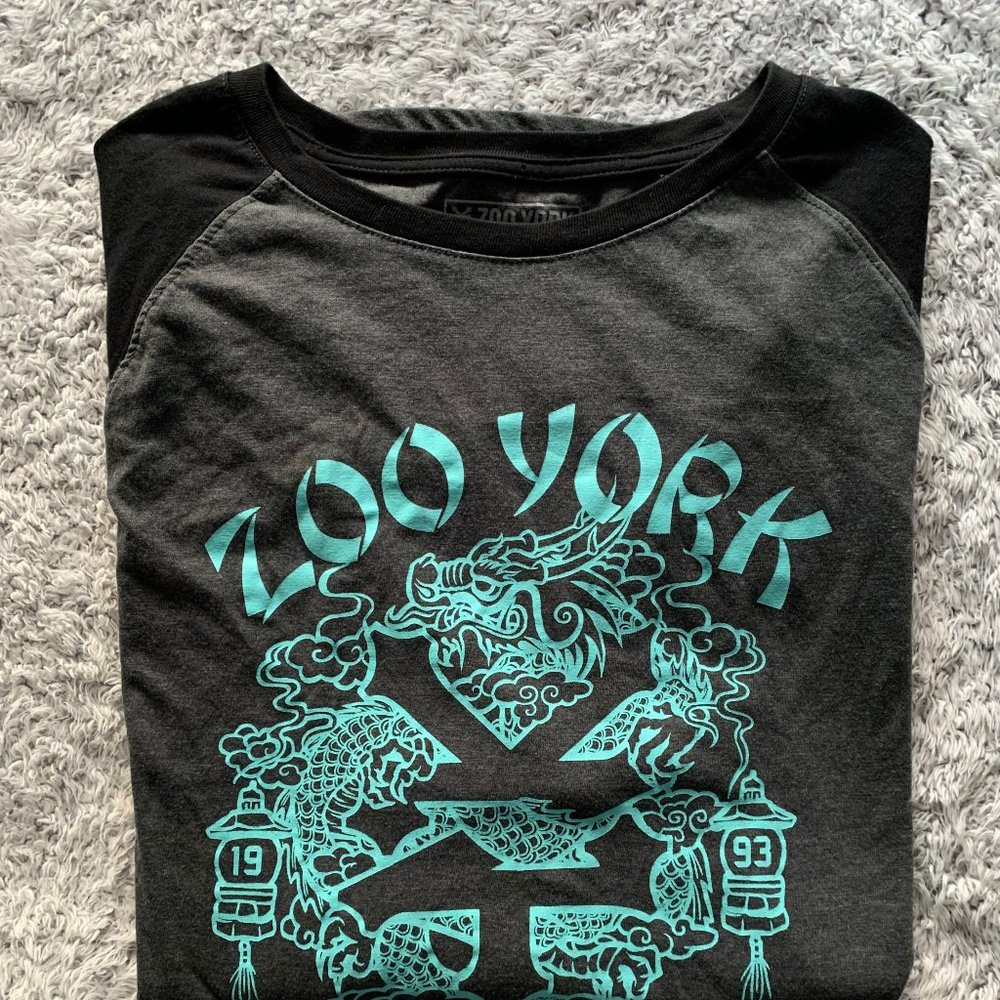 Vintage Zoo York Jersey-Sleeved T-Shirt. XL. Zoo York Unbreakable.
